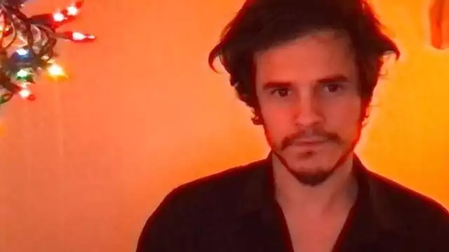 Carlos Son dijo que su madre encubría lo que hacia su padre