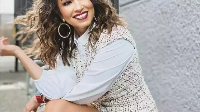 Laura G enloquece a fans con elegante vestido que lució en Venga la Alegría