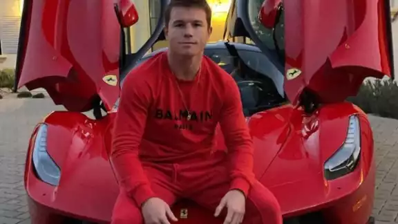 EL canelo se enfrentará este sábado al turco Avni Yildrin