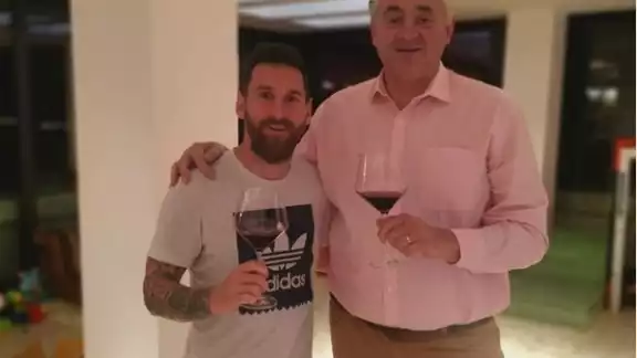 El costo del vino de Messi tiene un costo cercano a los tres mil 500 pesos El costo del vino de Messi tiene un costo cercano a los tres mil 500 pesos