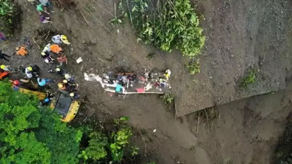 Deslizamiento en Colombia deja 3 muertos y 20 personas sepultadas