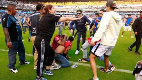 El aficionado rojinegro Esteban Hernández Martínez tiene derrame cerebral y se encuentra hospitalizado El aficionado rojinegro Esteban Hernández Martínez tiene derrame cerebral y se encuentra hospitalizado