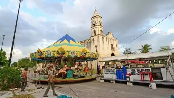 El líder de los ferieros expuso que por un espacio de 15 metros cuadrados les cobraban 50 mil pesos El líder de los ferieros expuso que por un espacio de 15 metros cuadrados les cobraban 50 mil pesos
