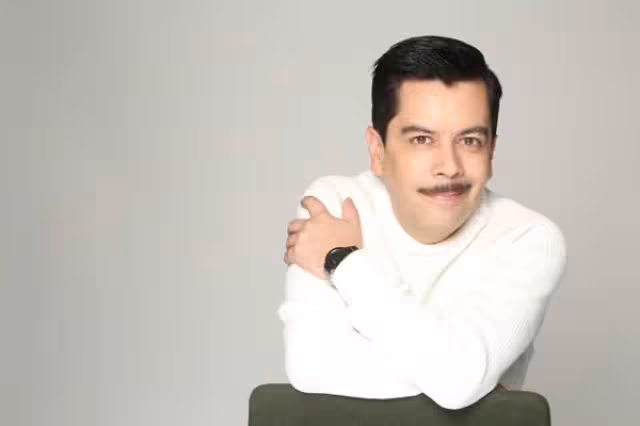 El actor presumió en su cuenta de Facebook lo bien que la pasa en la ciudad de la Península de Yucatán