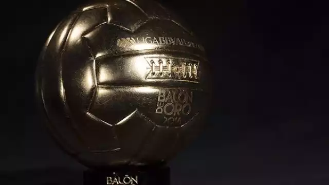 El bicampeón entregó a un elemento en cada nominación; además se presentaron las nominadas en la categoría femenil