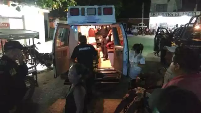 El fuerte ruido por el impacto los alertó, “vivo como a media cuadra del accidente y hasta mi casa se escuchó el fuerte golpe”, relató