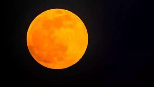 El eclipse iniciará a las 3:47 horas del miércoles 26