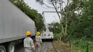 CFE inicia modernización en Nuevo Progreso; comunidad exige servicio digno antes de pagar