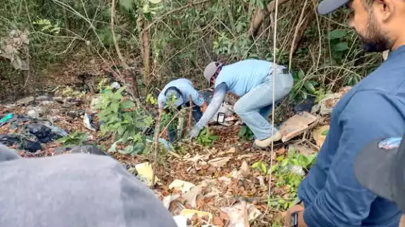 Los parientes aprendieron a diferenciar entre huesos humanos y de animales para dar con sus seres queridos Los parientes aprendieron a diferenciar entre huesos humanos y de animales para dar con sus seres queridos