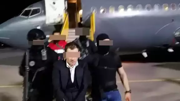 'El Menor' fue trasladado a Chihuahua en avión. Foto: FGE-Chihuahua