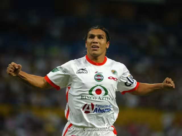 Salvador Cabañas arribó a Jaguares e Chiapas proveniente de la liga de Chile donde jugaba con el Audax Italiano