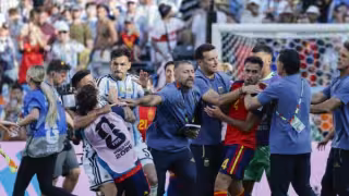 Leandro Paredes y Gavi protagonizan pelea después del título de España en el Mundial 2026