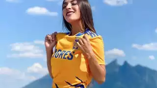 Gloria Murillo, 'ángel' de Victoria's Secret, sufre por la derrota de Tigres en la Semifinal