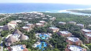 Se registra incendio de palapa en hotel Bahía Principe de Tulum