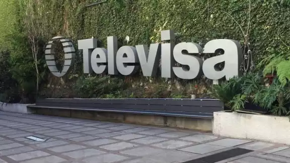 Luego de la unión de Televisa y Univision, ambas televisoras tendrán dos nuevas plataformas de streaming llamadas ViX y ViX + y con ello nuevo contenido exclusivo en el que destacó el anuncio del remake de Senda Prohibida, primera telenovela producida en México Luego de la unión de Televisa y Univision, ambas televisoras tendrán dos nuevas plataformas de streaming llamadas ViX y ViX + y con ello nuevo contenido exclusivo en el que destacó el anuncio del remake de Senda Prohibida, primera telenovela producida en México