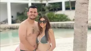 Edén Muñoz de Calibre 50 anuncia desde las playas de Cancún que se será papá por segunda ocasión