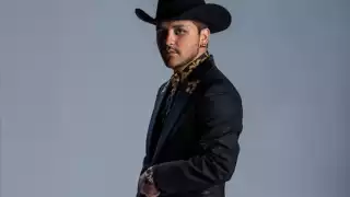 Christian Nodal arremete contra la mamá de Belinda al acusarla de explotar a su hija