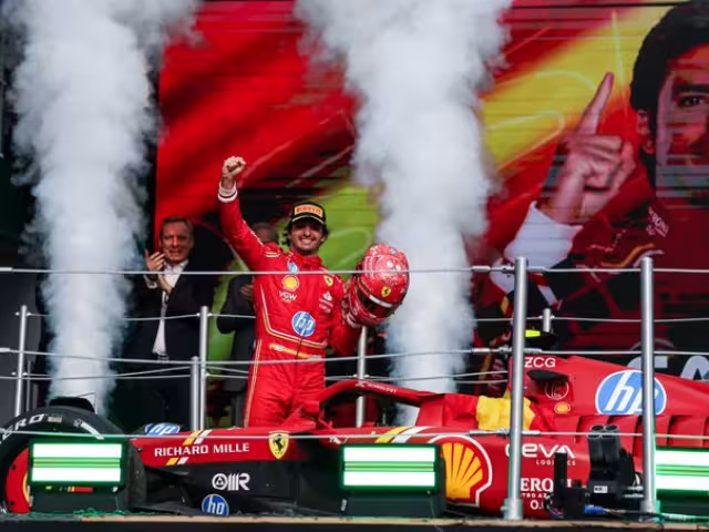 Sainz se despide del GP de México como piloto de Ferrari con una victoria