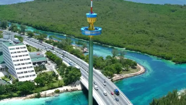 Canal Sigfrido Paz, ubicado en la Laguna Nichupté en la Zona Hotelera de Cancún