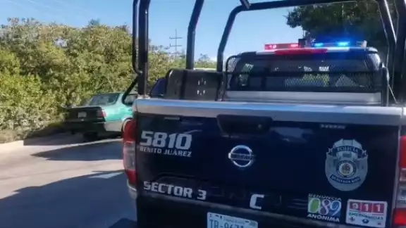 Al lugar llegaron policías de Cancún y de Isla Mujeres para el operativo