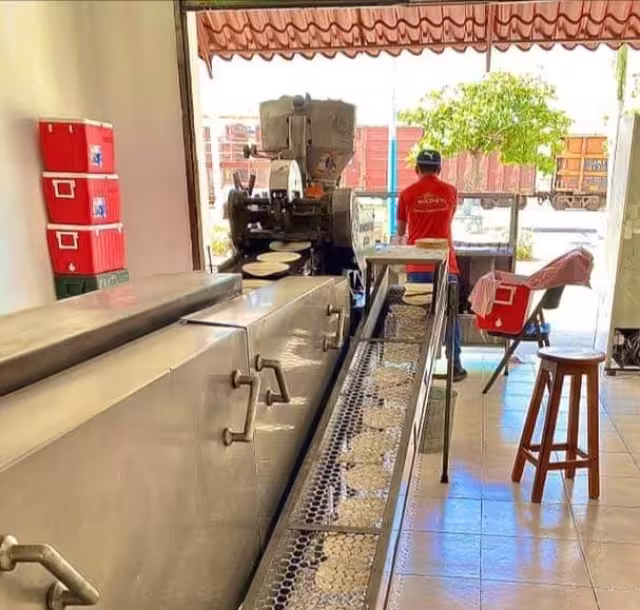 Los molineros incrementaron cuatros pesos al kilo de tortilla