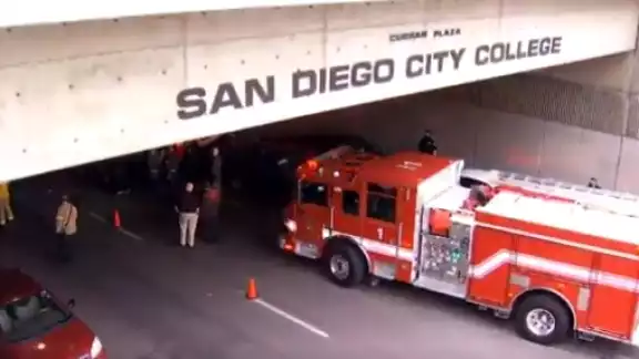 Un conductor atropelló a nueve personas esta mañana en el centro de San Diego Un conductor atropelló a nueve personas esta mañana en el centro de San Diego