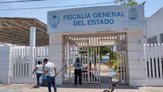 La FGE dio a conocer la detención de las 11 personas, en la obra en construcción ubicada sobre el boulevard Kukulkán
