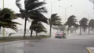 Lluvias puntuales y torrenciales para este lunes en Campeche