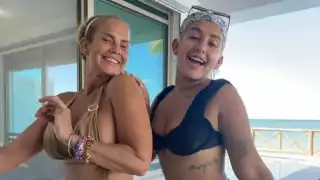 Niurka y Romina Marcos hacen el Thalía Challenge y terminan jalándose los cabellos