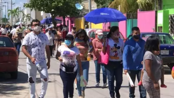 Según el reporte técnico, hasta las 12:00 horas, 783 pacientes estaban en aislamiento social y 210 se encontraban hospitalizados. Foto: Archivo
Según el reporte técnico, hasta las 12:00 horas, 783 pacientes estaban en aislamiento social y 210 se encontraban hospitalizados. Foto: Archivo