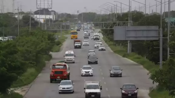 Alarma el crecimiento de Mérida con la amplia movilización vehicular Alarma el crecimiento de Mérida con la amplia movilización vehicular