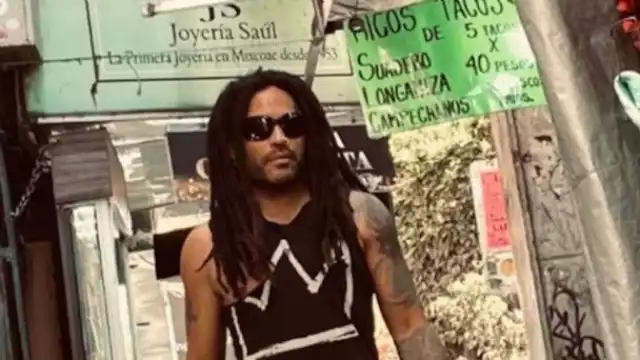 El músico confirmó su presencia en CDMX a través de una fotografía