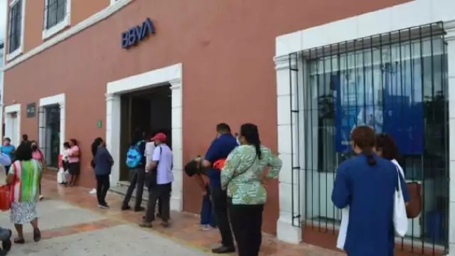 Los servicios de banca en línea y cajeros funcionarán con normalidad este lunes