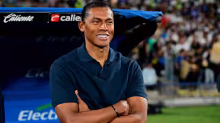 Víctor Velázquez confirma continuidad de Joel Huiqui en Cruz Azul