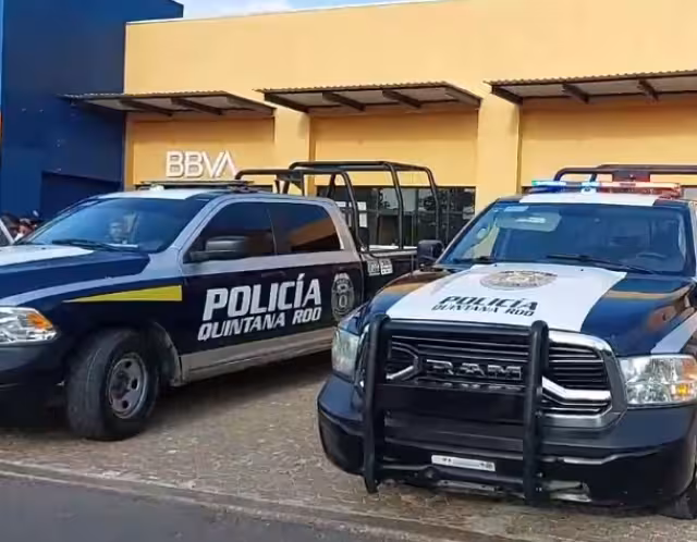 Los ladrones no pudieron desprender los cajeros de su base