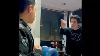 El joven fue captado cuando golpeó al guardia de seguridad que no le levantó la plumilla del fraccionamiento