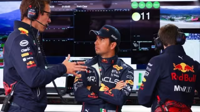 Checo Pérez comentó que fue una pena que nuestra carrera terminara así