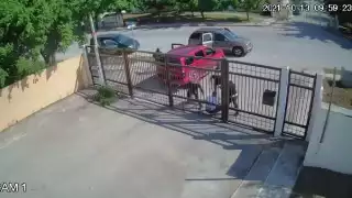 La grabación de menos de dos minutos muestra que la privación ilegal de la libertad fue efectuada por al menos ocho sujetos