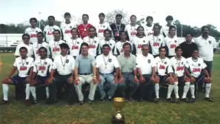 El equipo logró el ascenso en el 2003