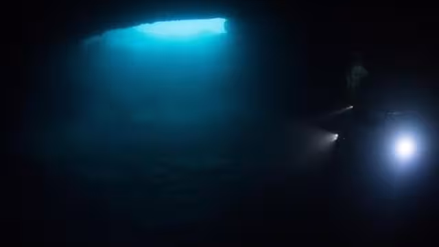 La hipótesis más fuerte es que estos cenotes encontrados podrían estar conectados con el sistema de ríos subterráneos de Yucatán