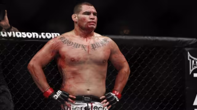 La leyenda de las artes marciales mixtas enfrenta 10 cargos penales