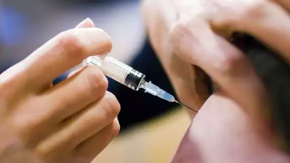 Sumando las dosis aplicadas de Pfizer, se han inmunizado a 813 mil 785 profesionales de salud, maestros y adultos mayores. Sumando las dosis aplicadas de Pfizer, se han inmunizado a 813 mil 785 profesionales de salud, maestros y adultos mayores.