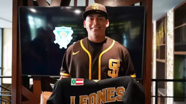 Carrillo fue uno de los jóvenes que debutó este año en la Liga Mexicana de Beisbol con el equipo titular de los Leones de Yucatán