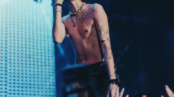 El cantante lamenta lo sucedido y compartió en su cuenta de Twitter un mensaje para los que asistieron al concierto