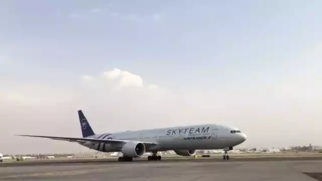 Las dosis arribaron al aeropuerto procedentes del laboratorio alemán