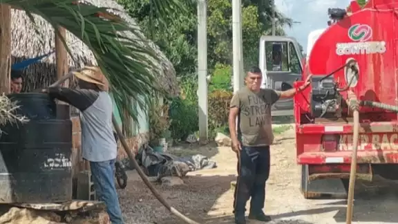 El poblado de Othón Pompeyo Blanco se encuentra a unos 50 kilómetros al poniente de José María Morelos El poblado de Othón Pompeyo Blanco se encuentra a unos 50 kilómetros al poniente de José María Morelos