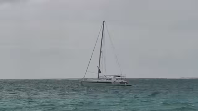 Las autoridades marítimas han perdido el contacto con el capitán del navío. Foto: Brian Lara