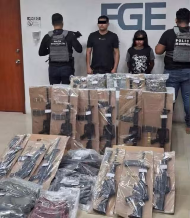 Vinculan a proceso a presuntos integrantes del CJNG con arsenal del ejército en Playa del Carmen