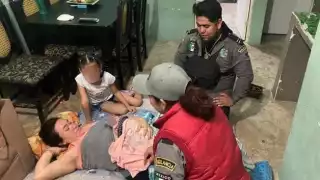 Ante la ausencia de su esposa la mujer tuvo que pedir auxilio a los veladores del lugar