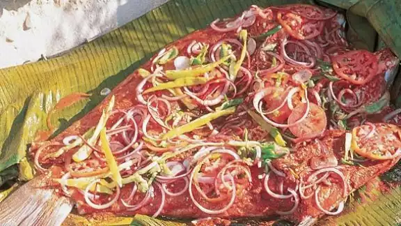 El platillo más famoso y representativo de Quintana Roo, es sin duda el pescado Tinkin-Xic El platillo más famoso y representativo de Quintana Roo, es sin duda el pescado Tinkin-Xic